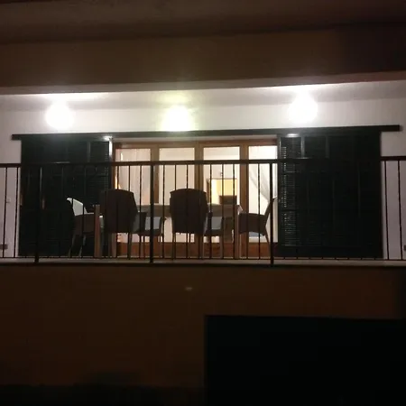 House בית נופש *